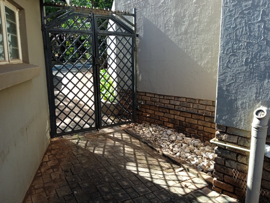To Let  Bedroom Property for Rent in Schoemansville North West